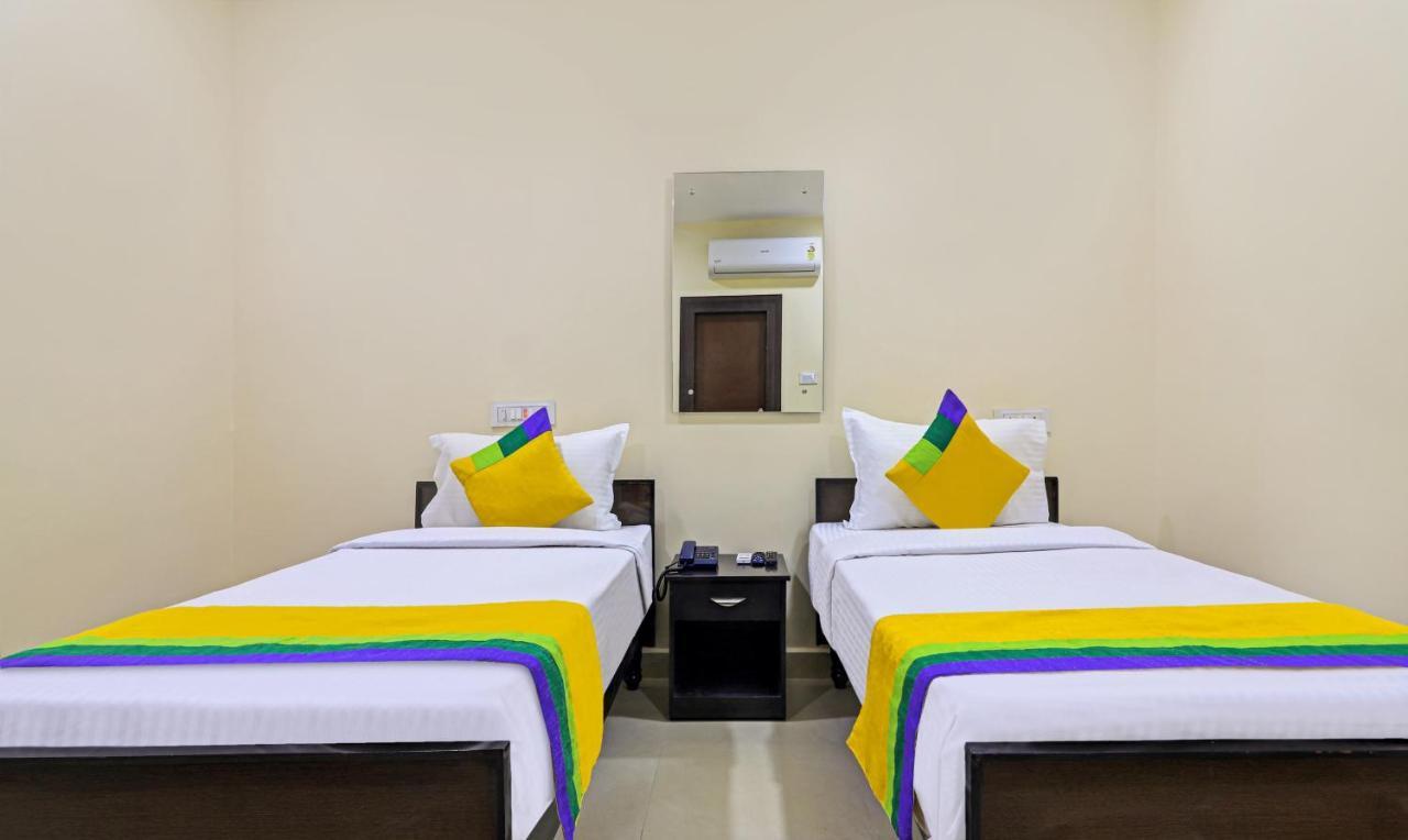 Treebo Trip Airport Pride Inn ไฮเดอราบัด ภายนอก รูปภาพ